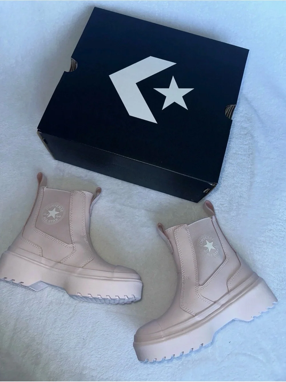 Converse Chuck Taylor All Star Lugged Leather Chelsea Boot Girls Sz 13.5 Blush